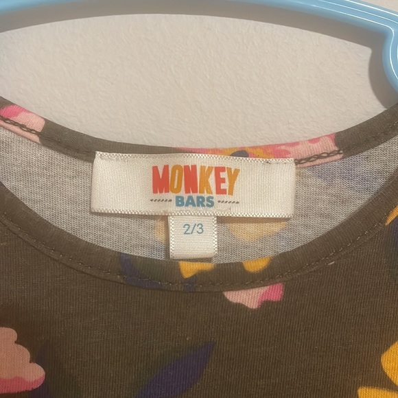 Sundress 2/3 toddler girls - Picture 2 of 2